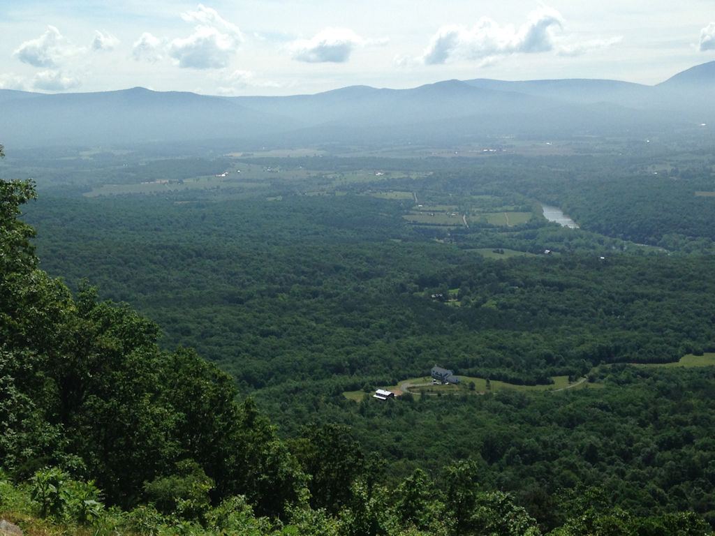 Valley and river view toward the Massanutten mountains